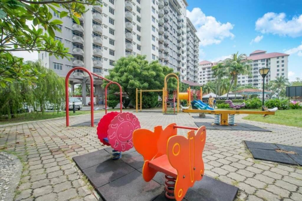 2 Bedroom Port Dickson Seaview Bagian luar foto