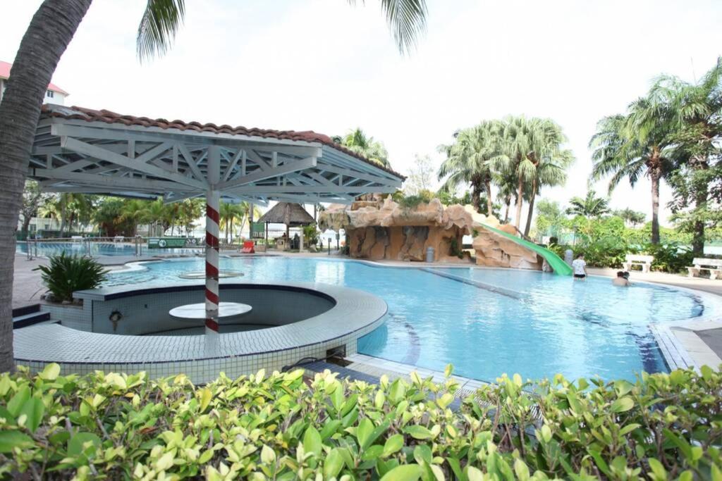 2 Bedroom Port Dickson Seaview Bagian luar foto