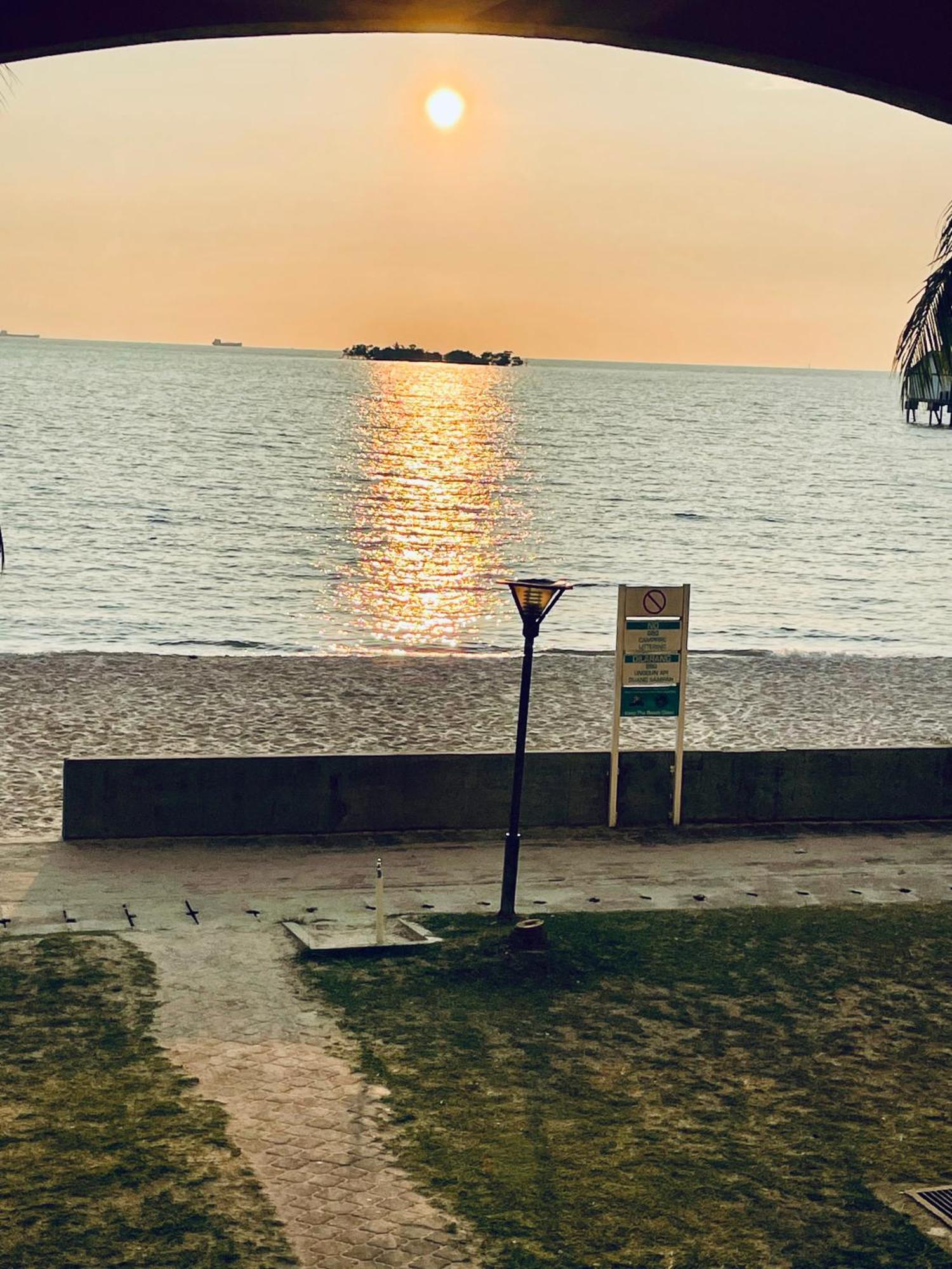 2 Bedroom Port Dickson Seaview Bagian luar foto